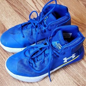 Boys Under Armour high tops - size 3Y